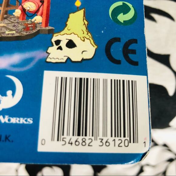 5 for $25| Toy Island Toonsylvania Spinal Tap Phil action figure 1998 - Picture 4 of 5